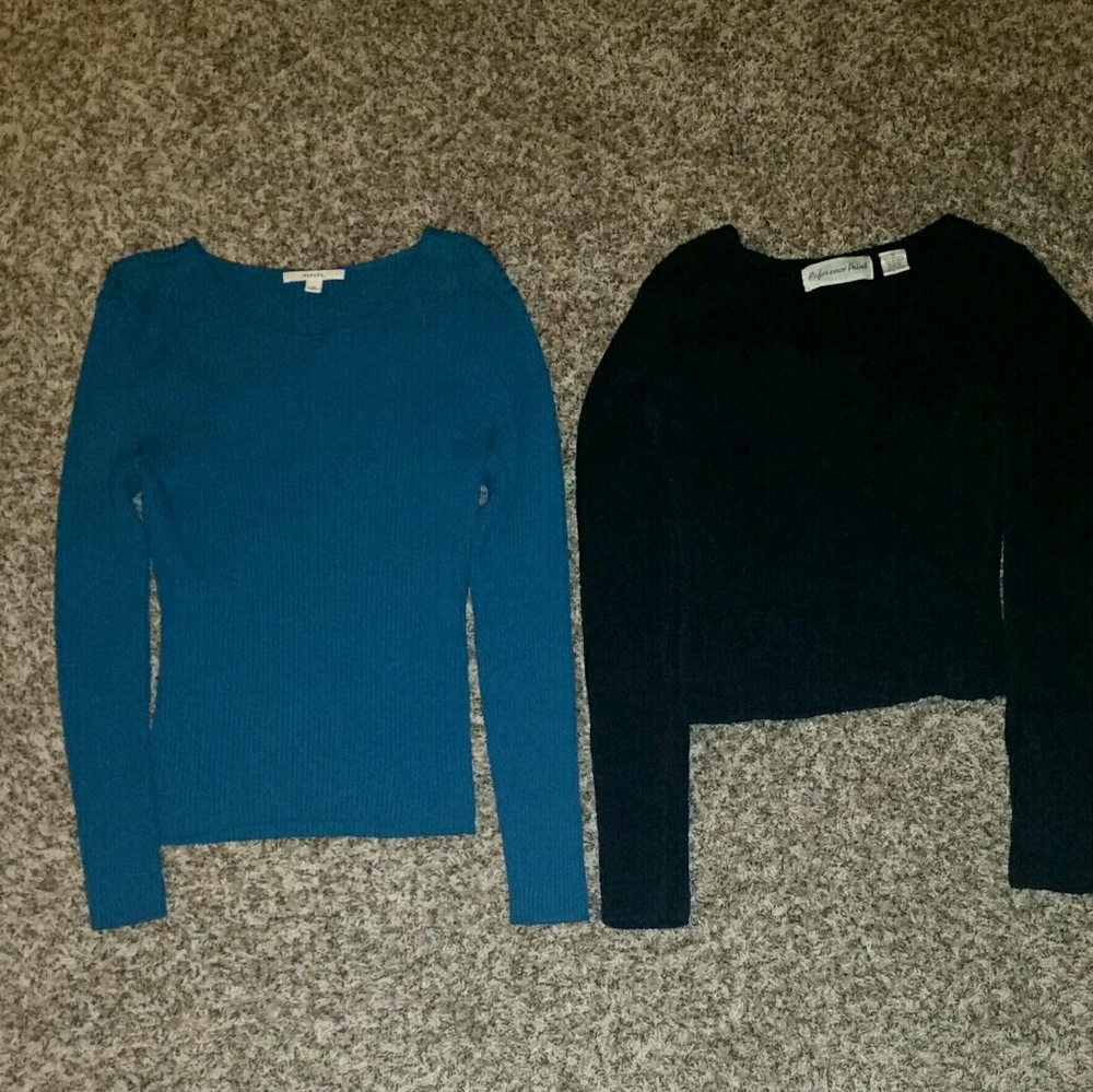 2 sweaters bundle
